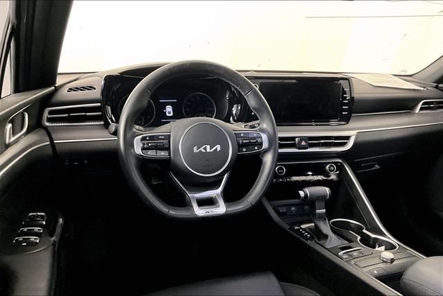 Used 2023 Gray Kia GT-Line image 4