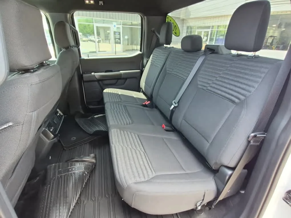 Certified Used 2023 Oxford White Ford XL image 7