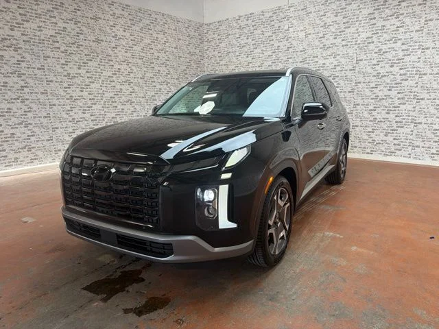 Used 2024 Black Hyundai SEL image 3
