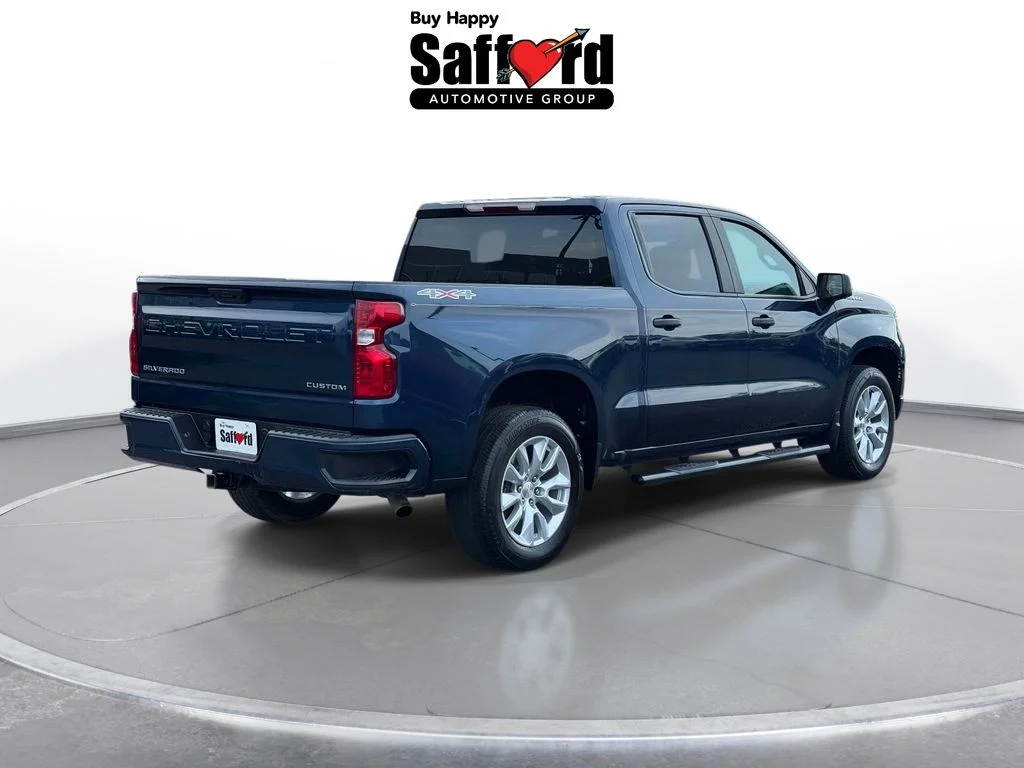 Used 2023 Blue Chevrolet Custom image 8