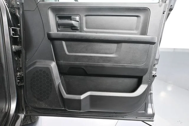 Used 2019 Gray Ram Tradesman image 34