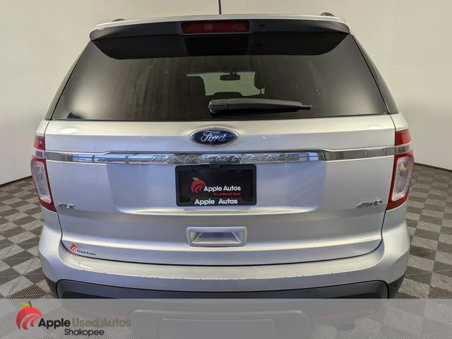 Used 2015 Silver Ford XLT image 6