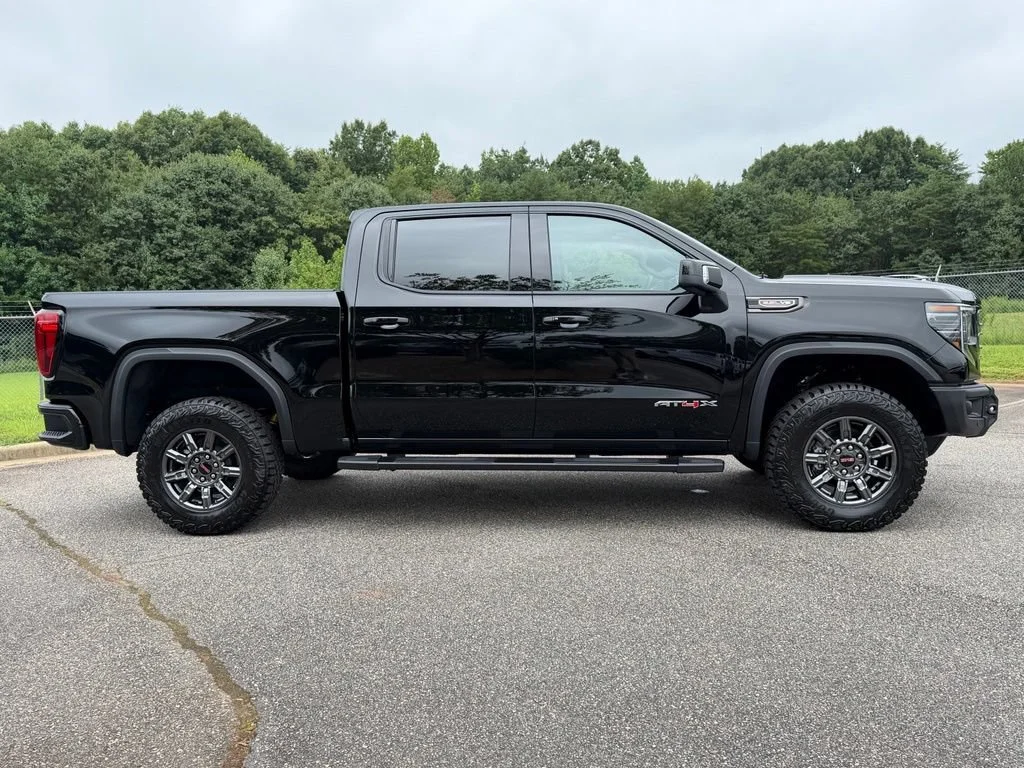 New 2026 Onyx Black GMC AT4X image 27