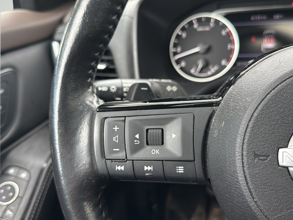 Used 2023 Blue Nissan SL image 15