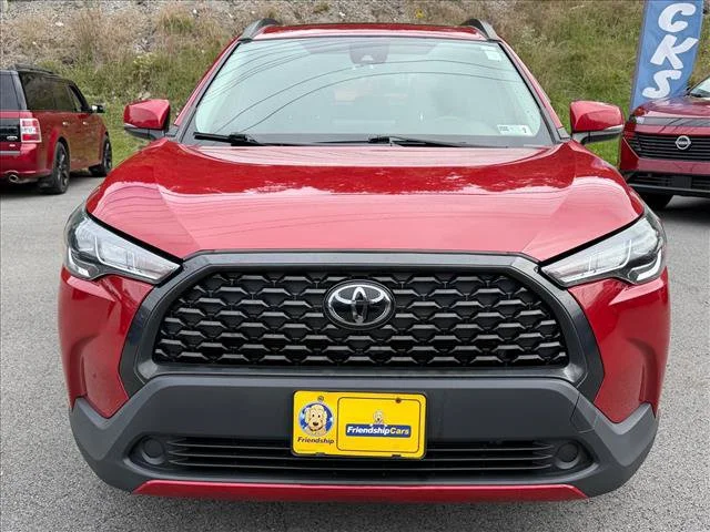 Used 2022 Red Toyota LE image 18