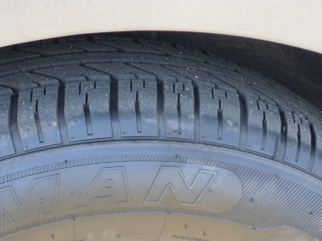 Used 2024 Gray Ford SEL image 18