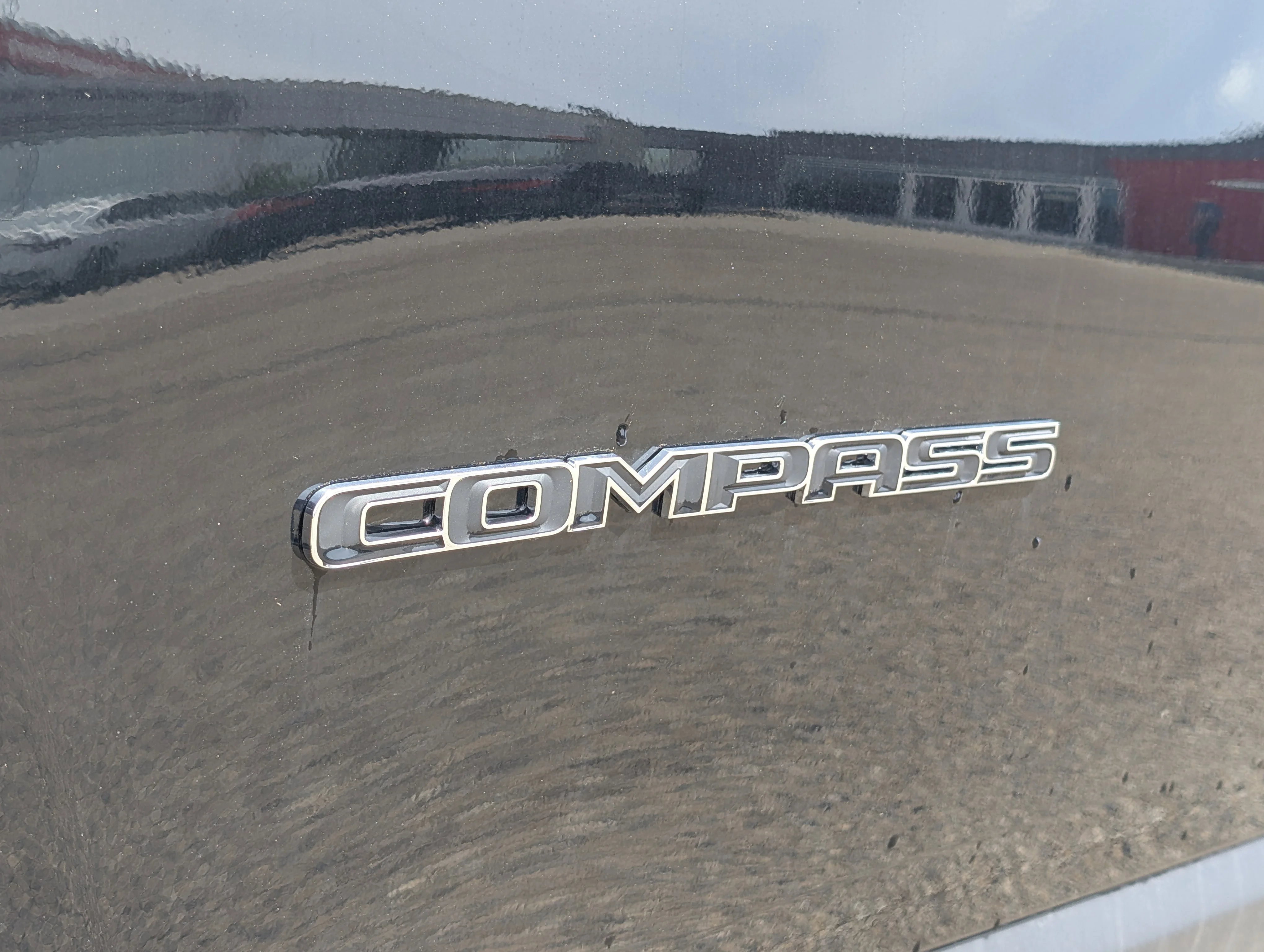 New 2026 Diamond Black Crystal Pearl Jeep North image 17