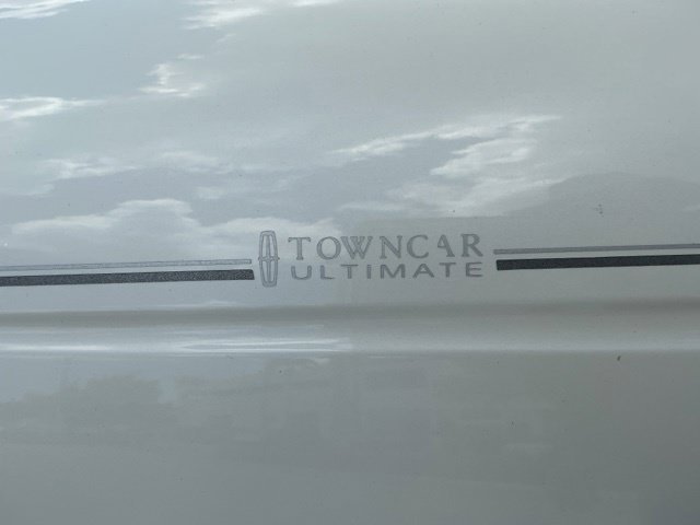 Used 2004  Lincoln Ultimate image 41