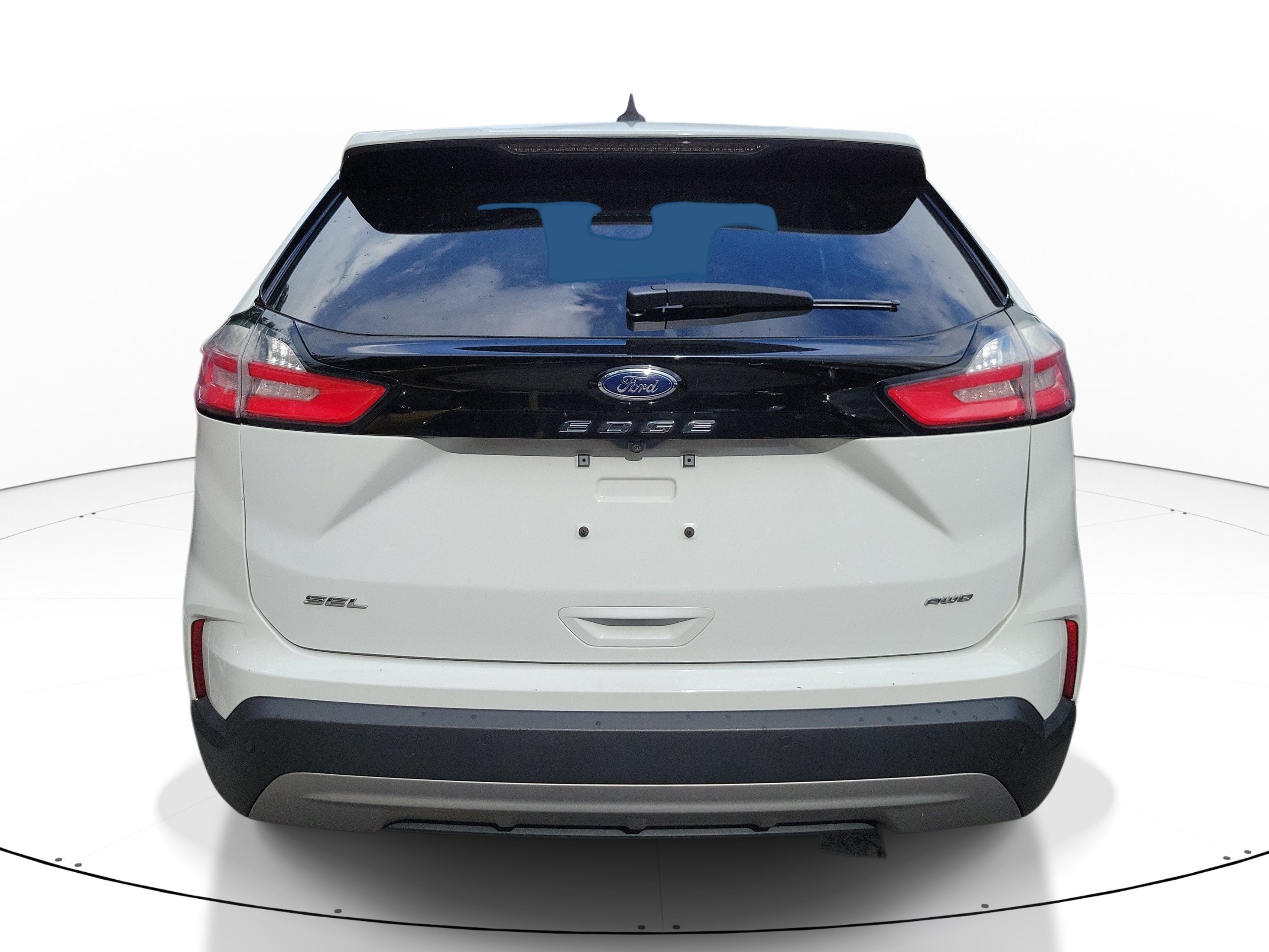 Used 2024 Oxford White Ford SEL image 4