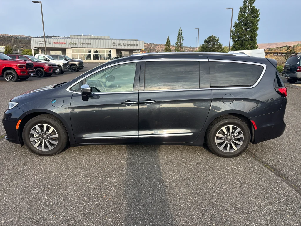 2021 Chrysler Pacifica Hybrid