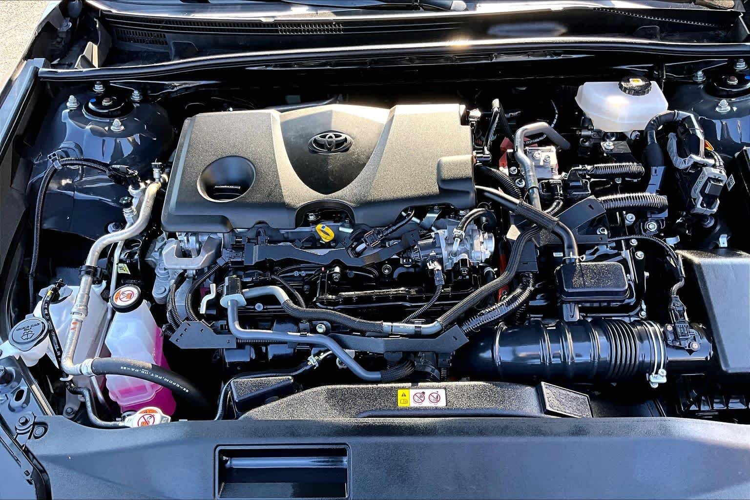 Used 2025 Underground Toyota SE image 32
