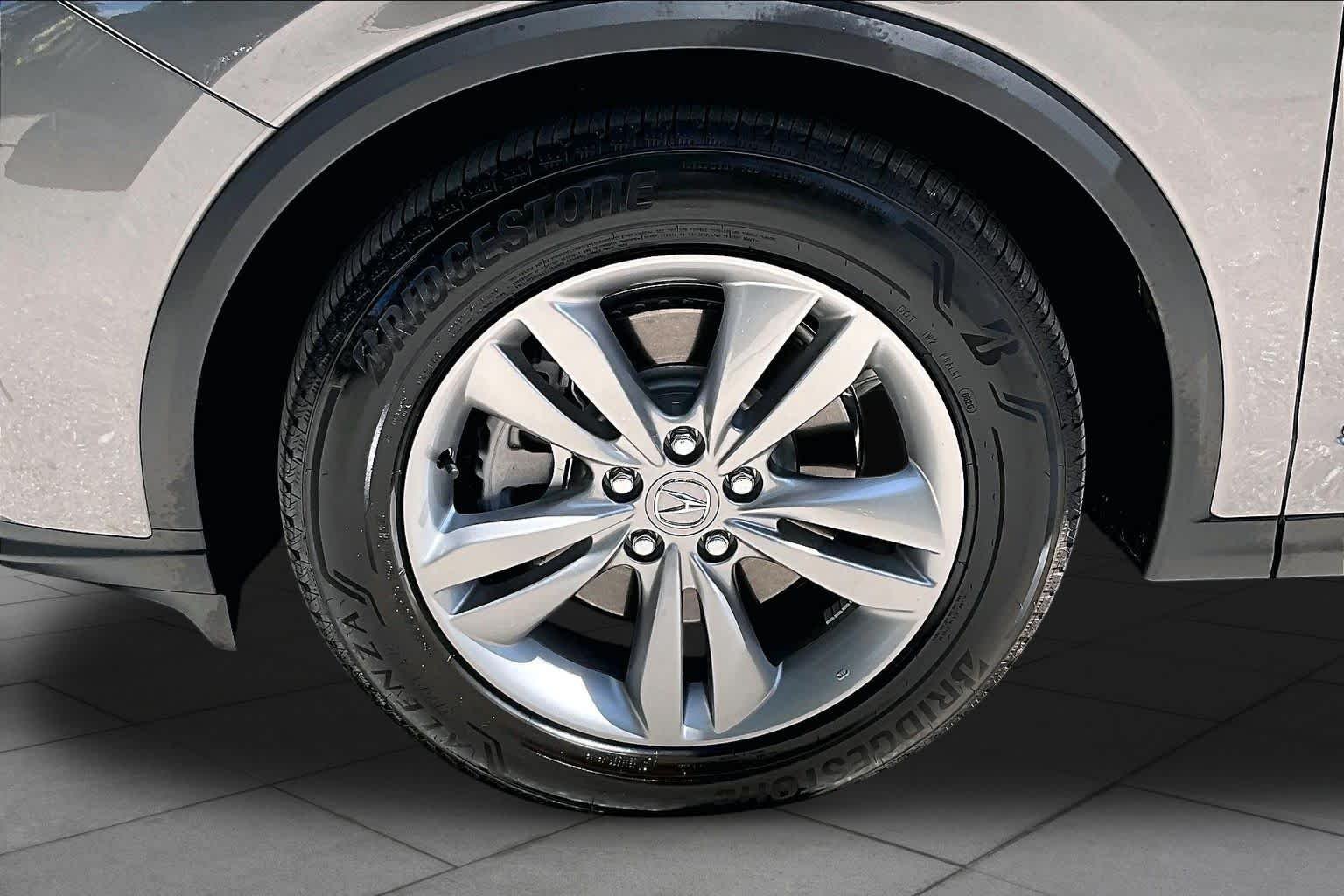 Used 2026 Liquid Carbon Metallic Acura  image 11