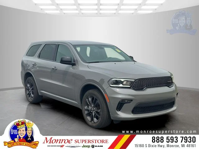 Certified Used 2022 Gray Dodge SXT image 1