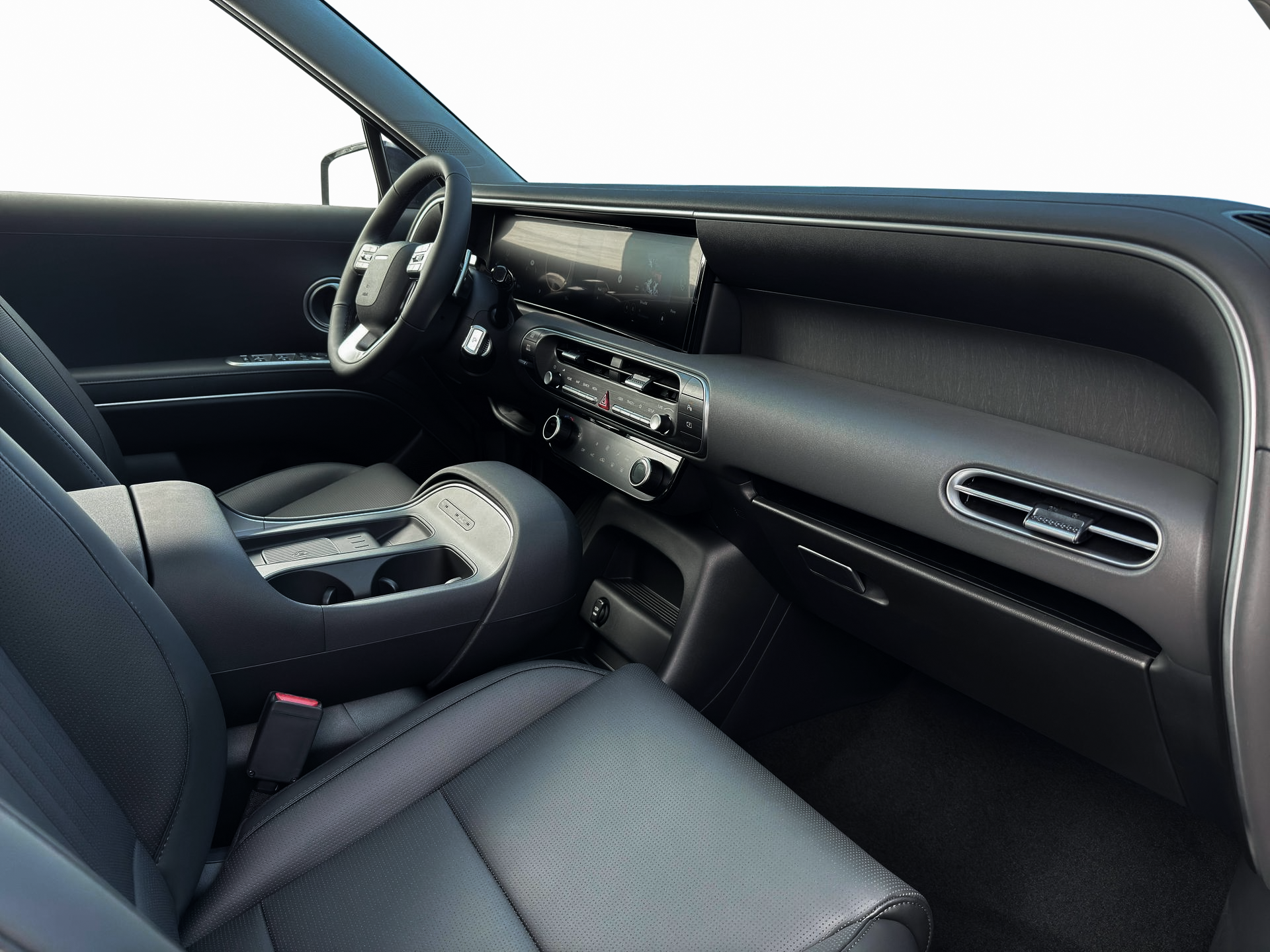 New 2026 White Hyundai SEL AWD image 15