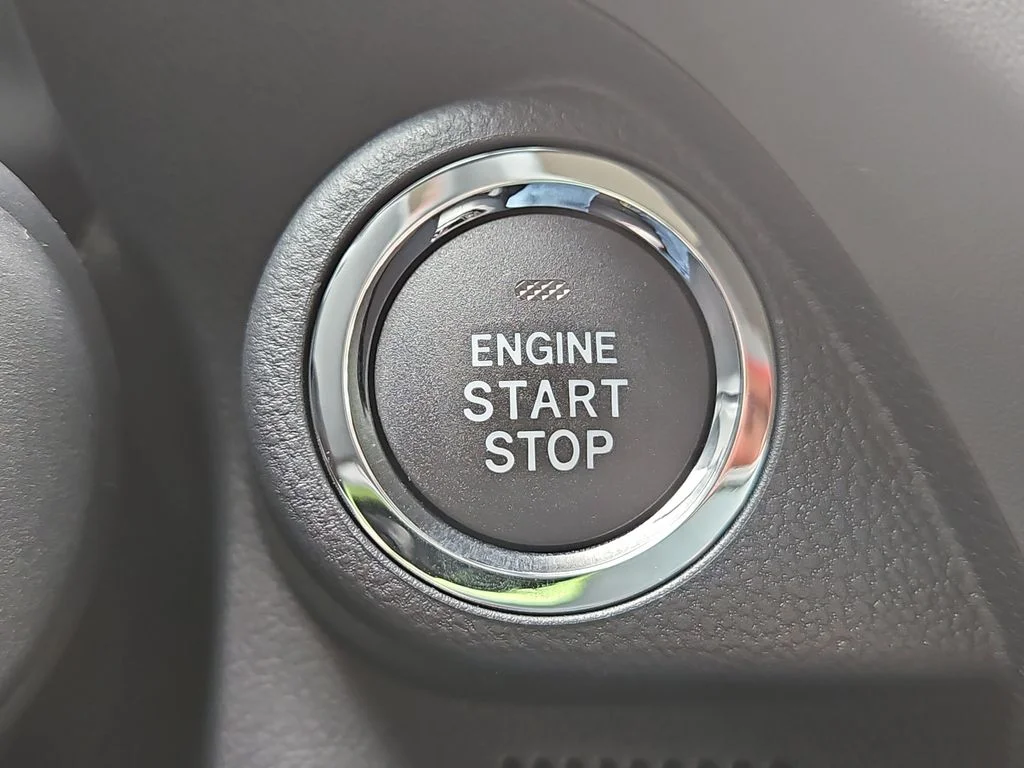 New 2026 CRYSTAL WHITE PEARL Subaru Limited Hybrid image 37