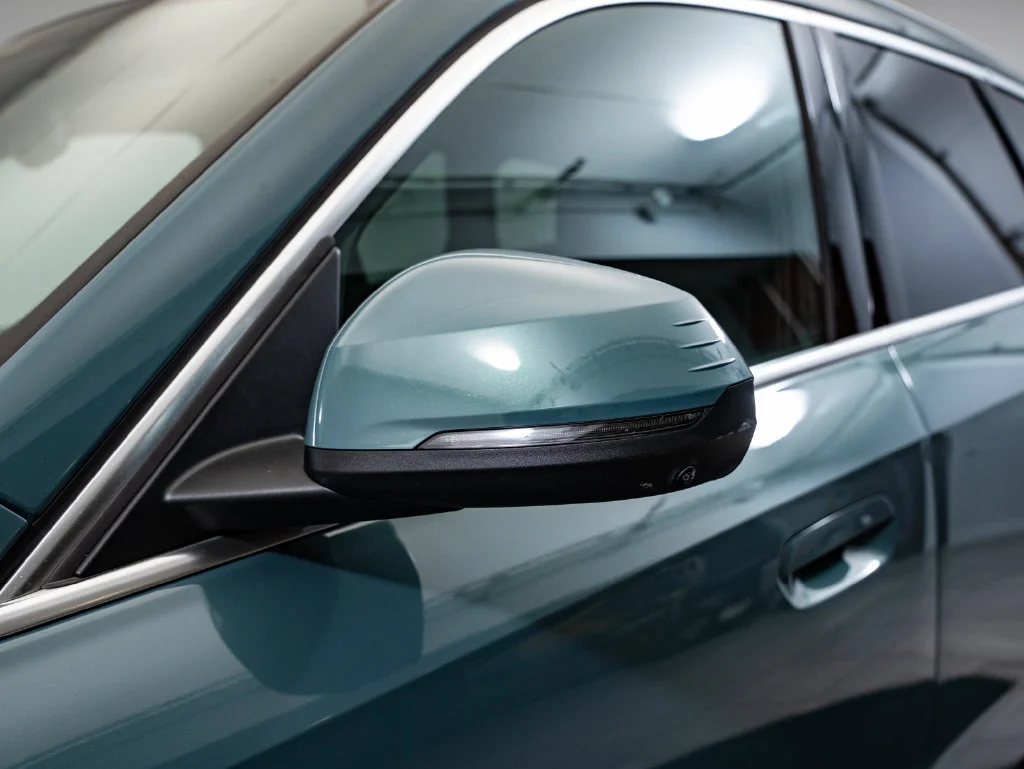 Used 2023 Cape York Green Metallic BMW xDrive28i image 17