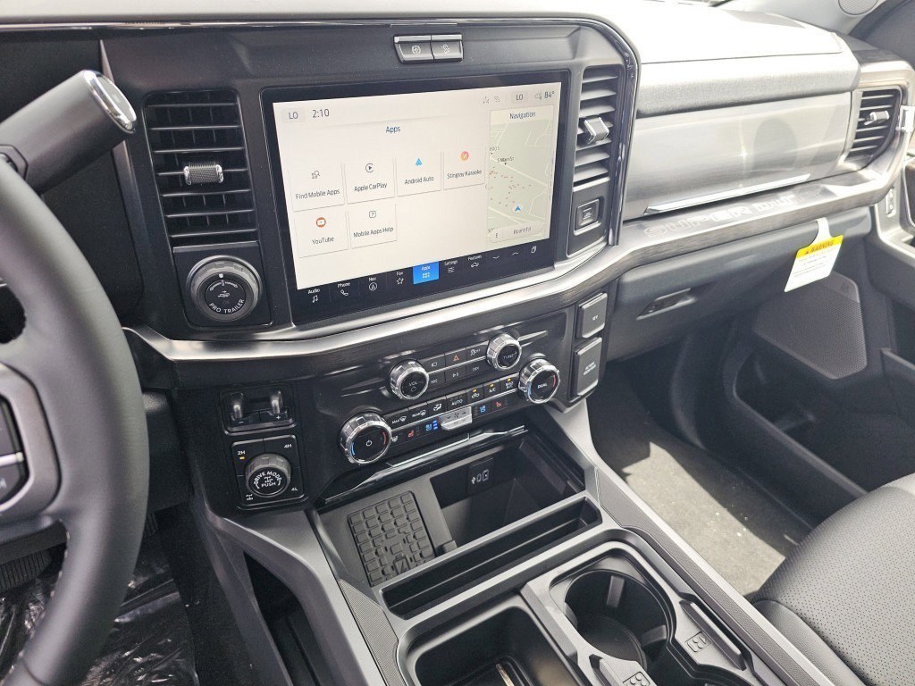 New 2026 Oxford White Ford LARIAT image 37