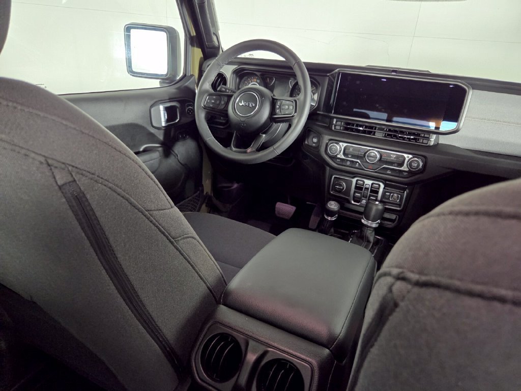 Used 2026 41 Jeep Sport S image 28
