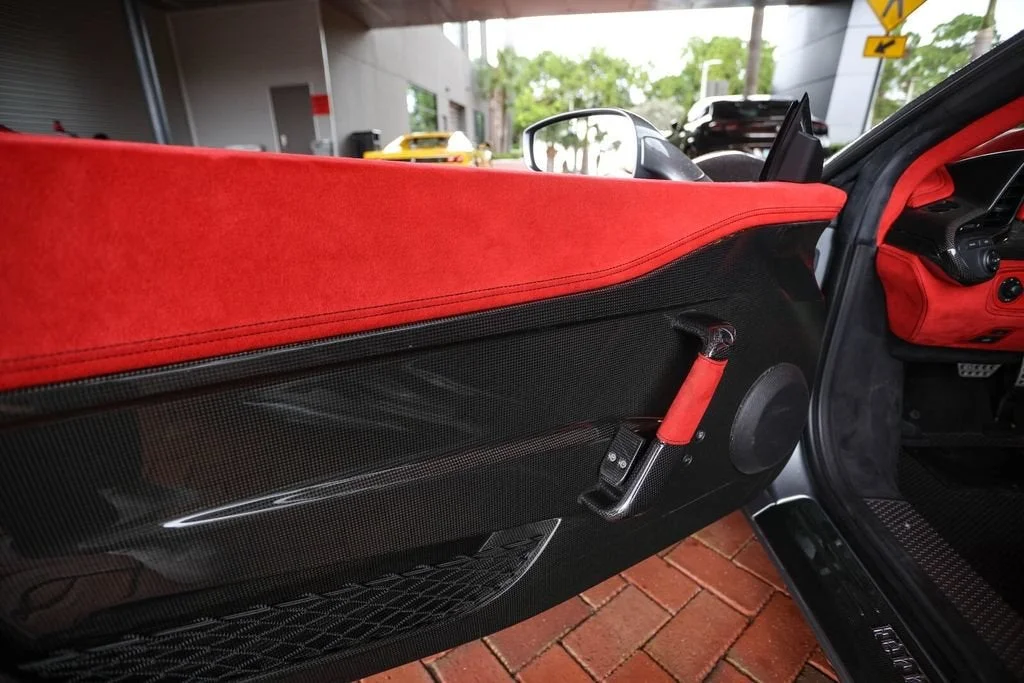 Used 2015 Grigio Titanio Metall Ferrari Base image 44