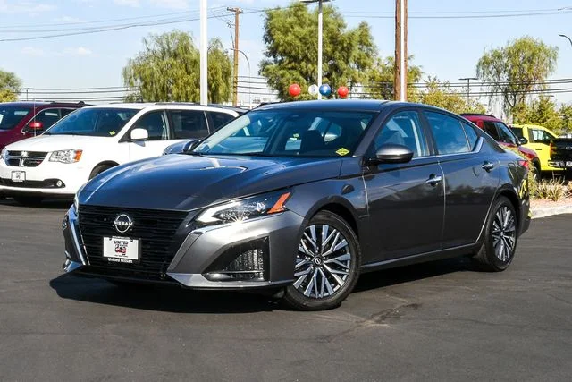 2024 Nissan Altima 2.5 SV's photo