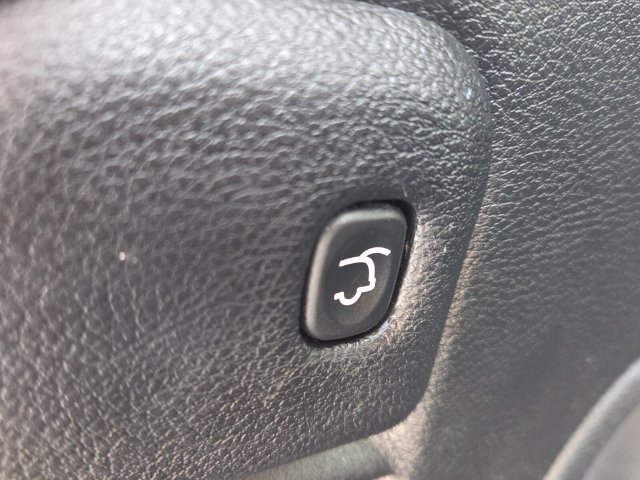 Used 2022 Black Jeep Laredo E image 14