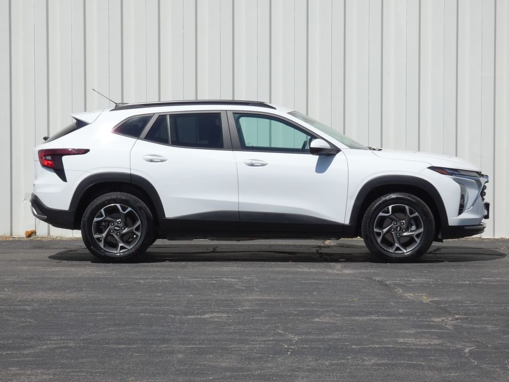 Used 2025 Chevrolet Trax LT with VIN KL77LHEP4SC235901 for sale in Kansas City