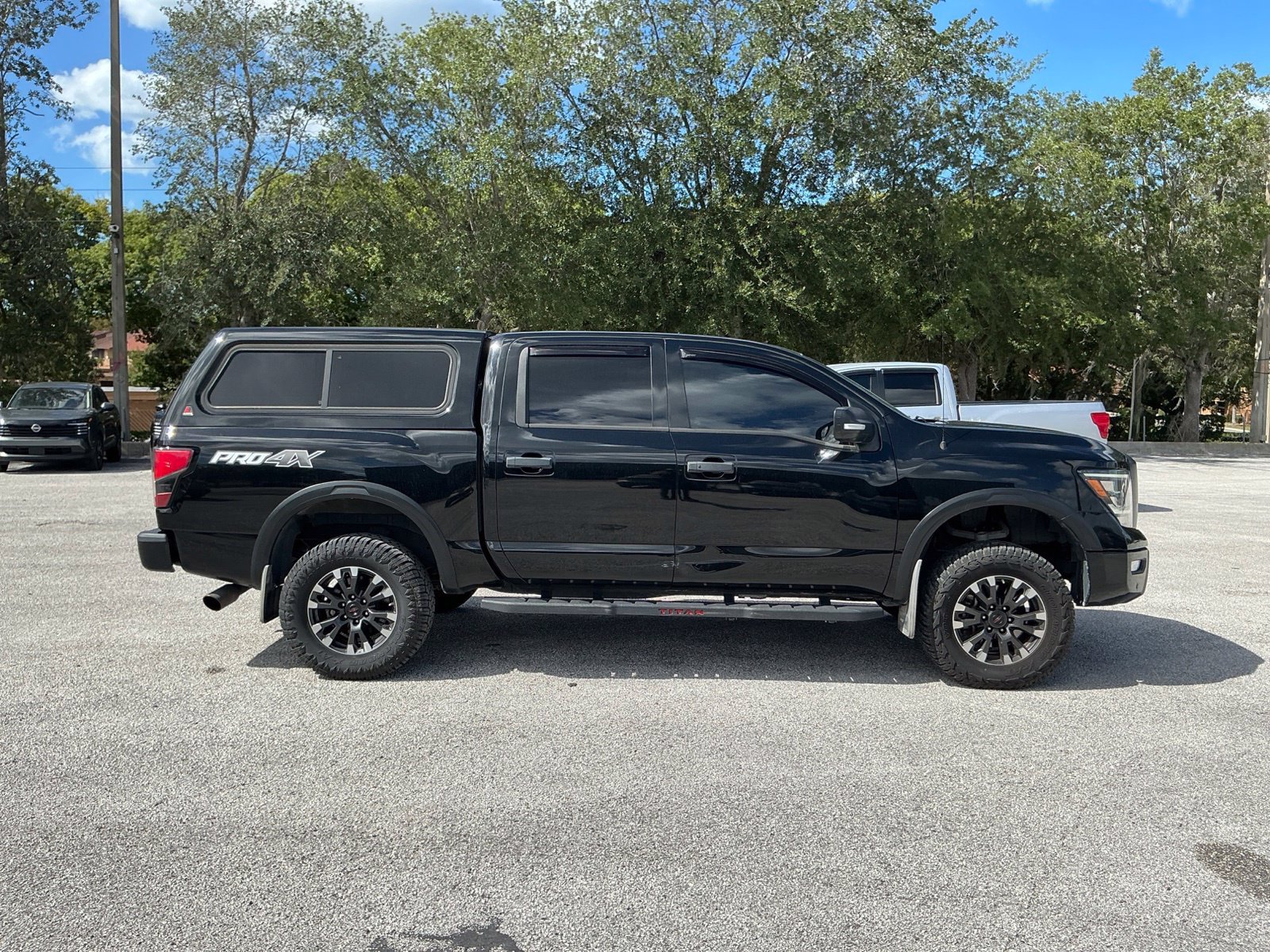 Used 2021 Black Nissan PRO-4X image 10