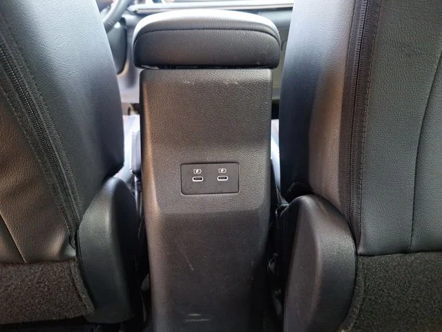Used 2025 Gray Nissan SR image 31