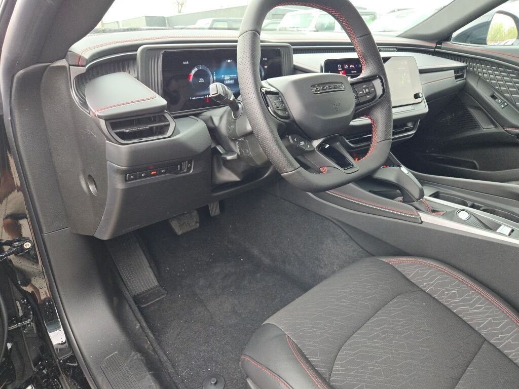 New 2026 Diamond Black Crystal Pearlcoat Dodge Scat Pack image 18