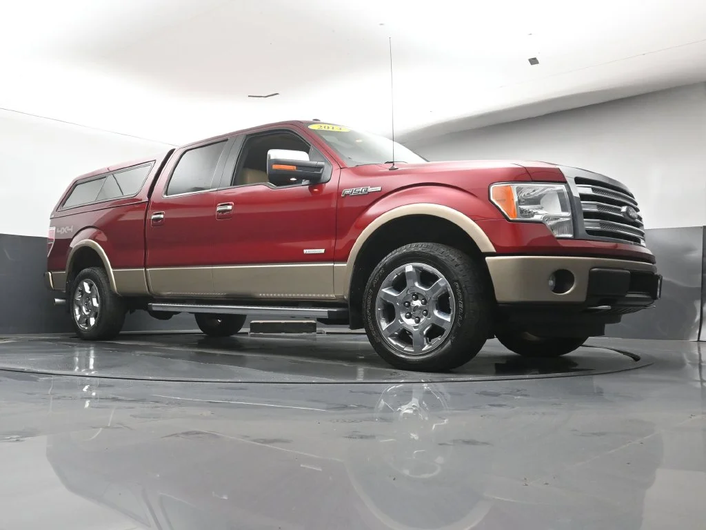 Used 2014  Ford Lariat image 28