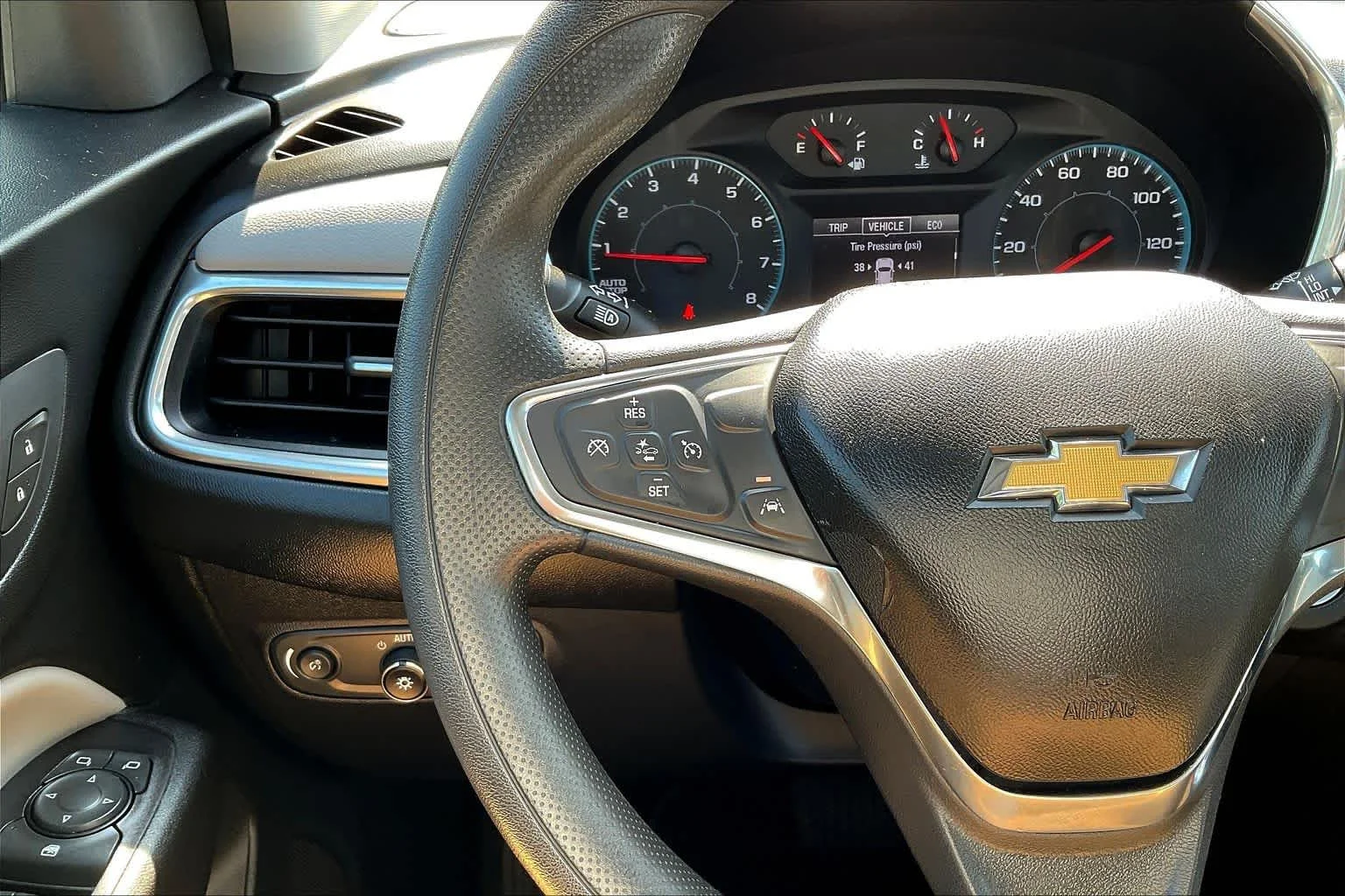 Used 2021 Summit White Chevrolet LS image 23