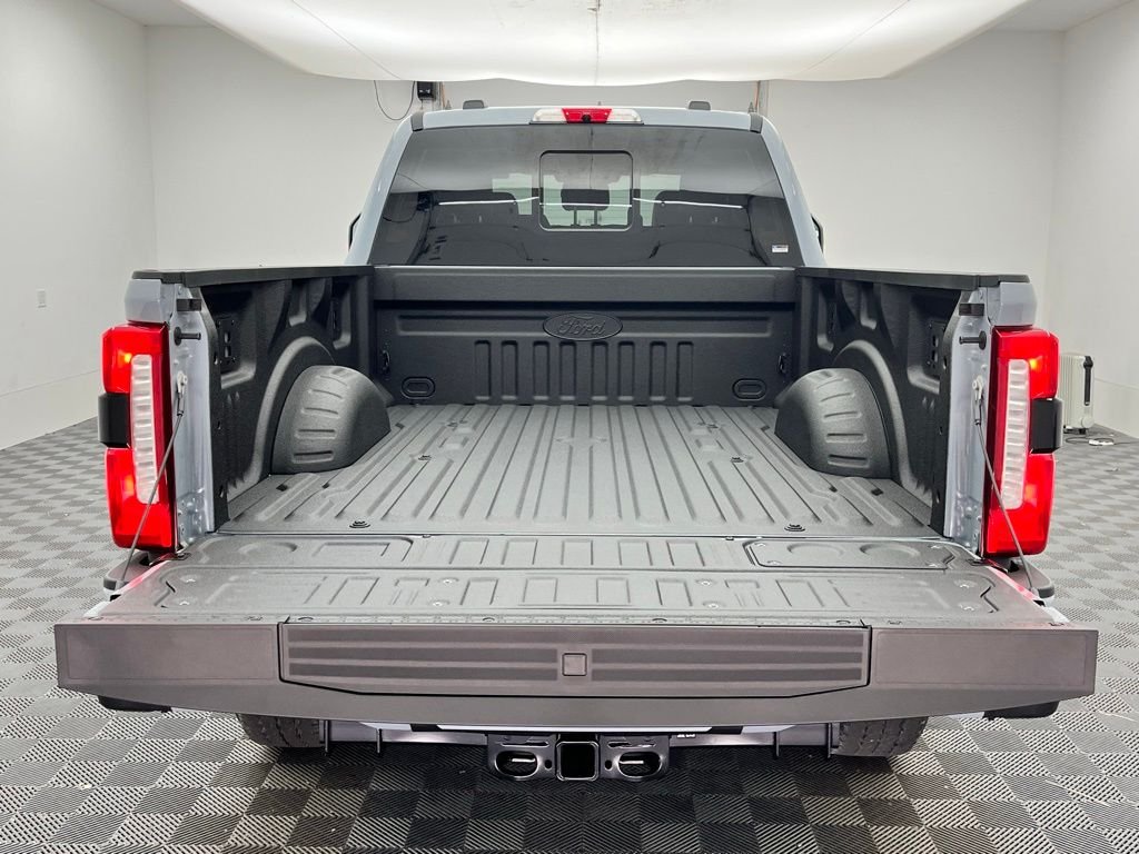 New 2026 Gray Ford Lariat image 10