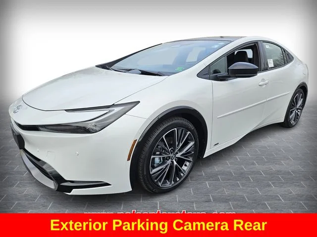New 2026 Wind Chill Pearl Toyota Limited AWD image 4