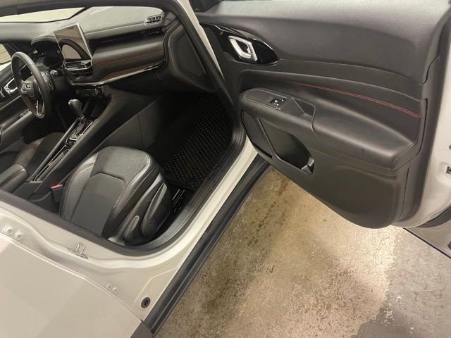 Used 2023 White Jeep Trailhawk image 20
