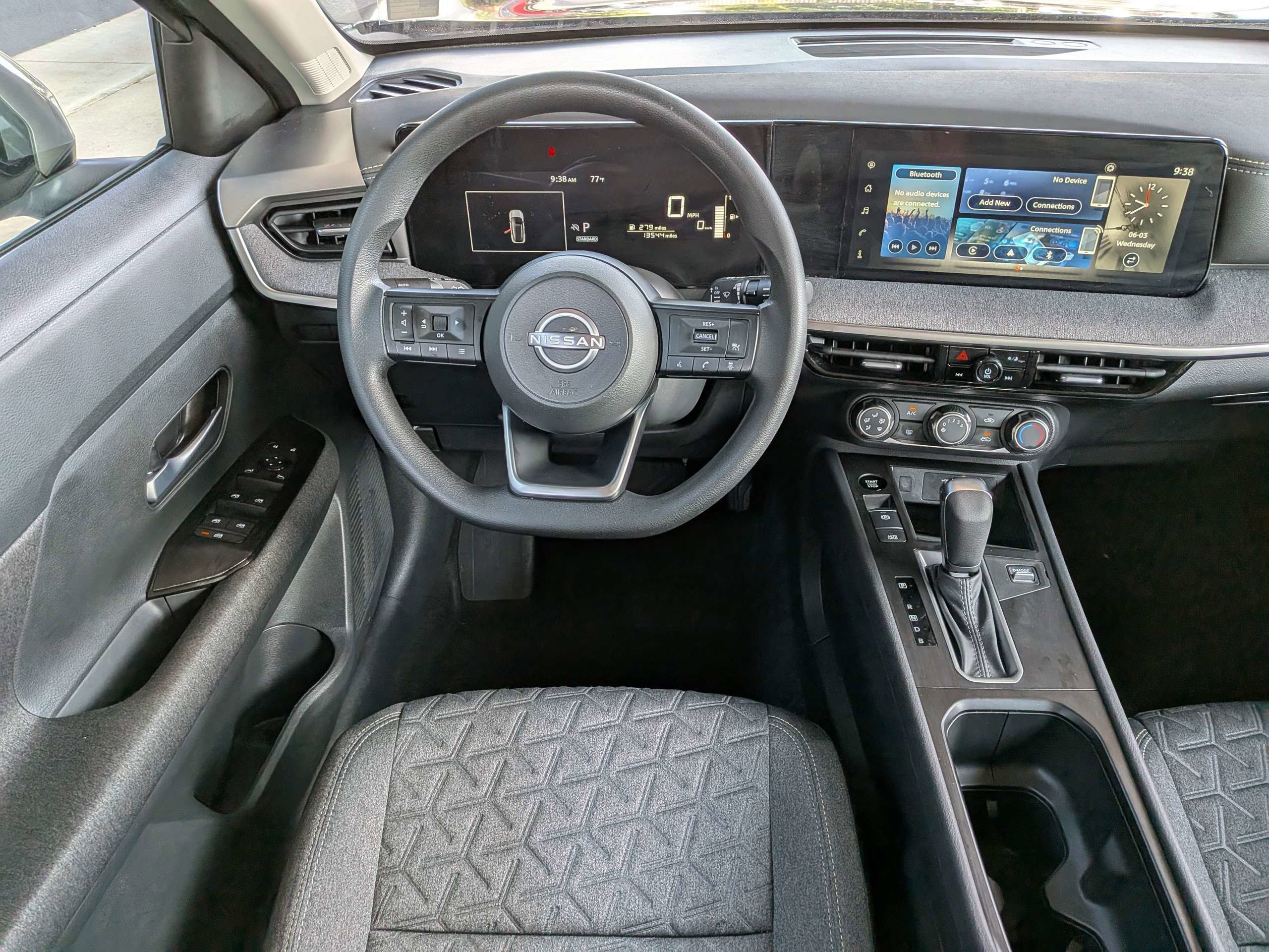 Used 2025 Gray Nissan SV image 10