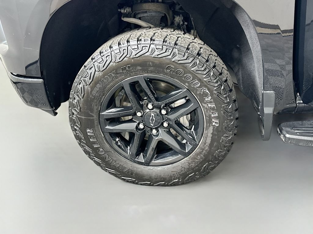 Used 2025 Black Chevrolet Custom Trail Boss image 30