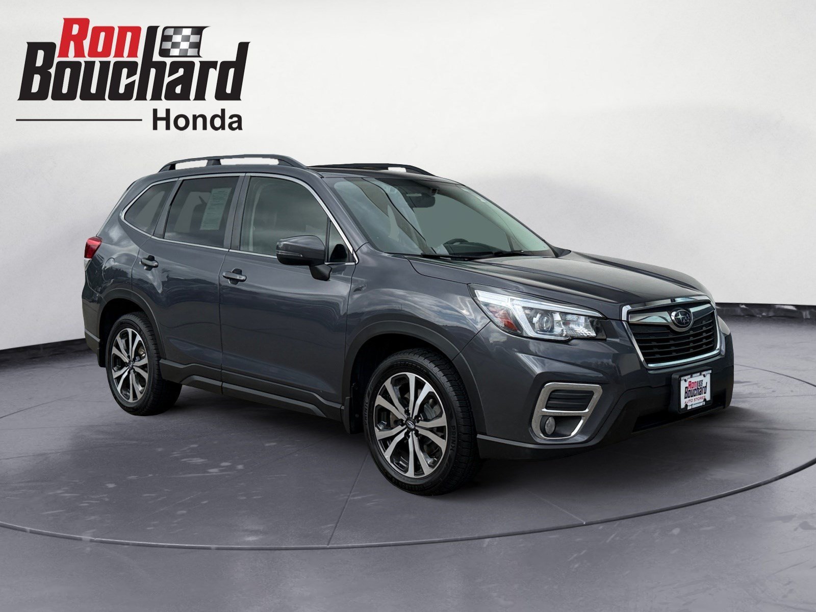 Used 2020 Magnetite Gray Metallic Subaru Limited image 1