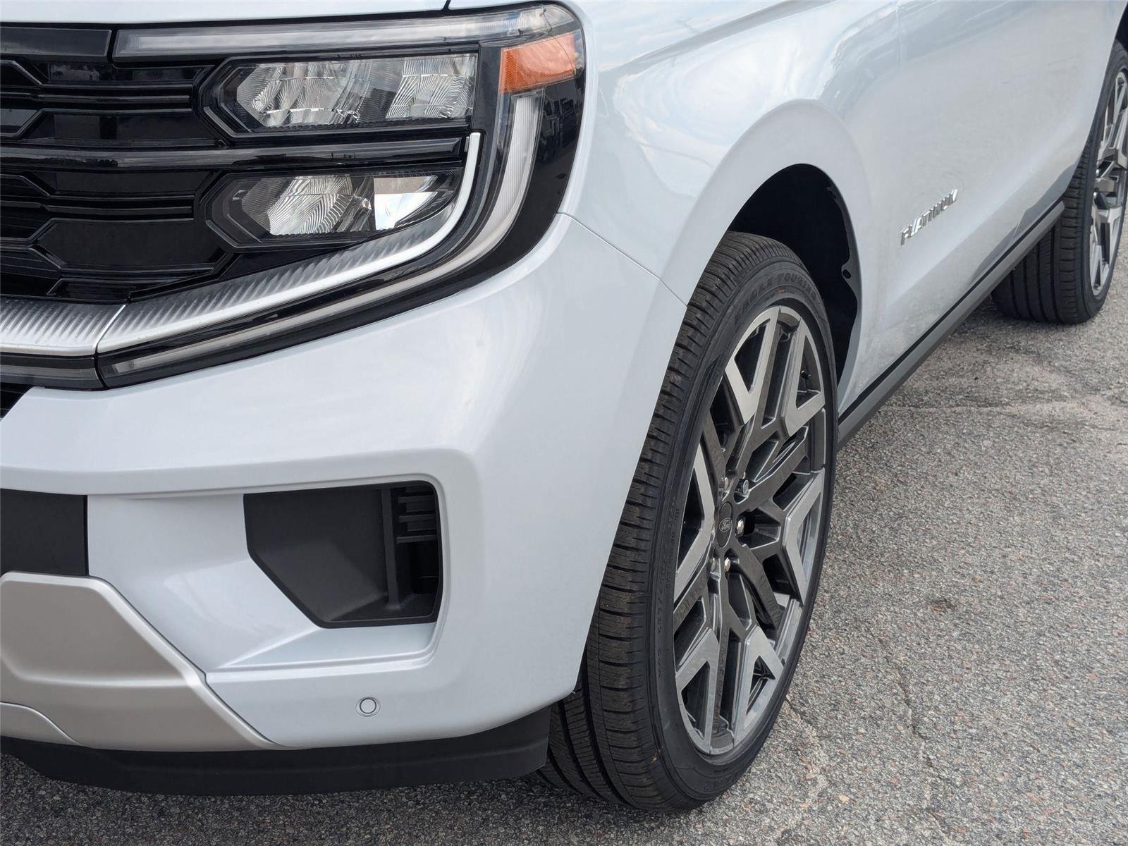 New 2026 Space Silver Metallic Ford Platinum® image 9