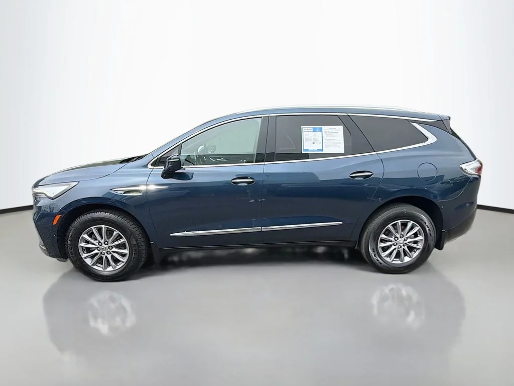 Used 2023 Emperor Blue Metallic Buick Essence image 4