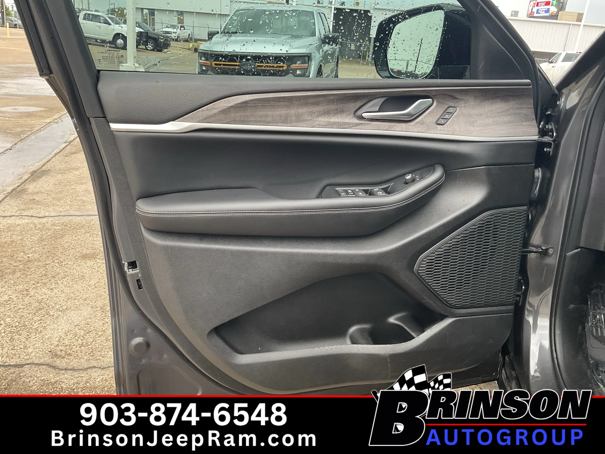 New 2026 baltic gray metallic clearcoat Jeep Limited image 10