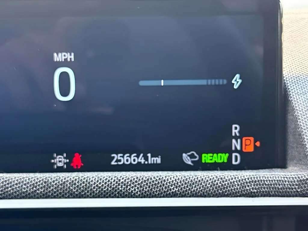 Used 2025 Beige Ford GT image 13
