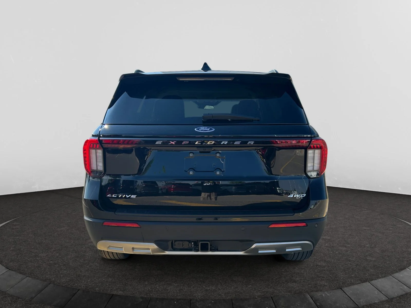 New 2026 Agate Black Metallic Ford Active w/200A Pkg image 4