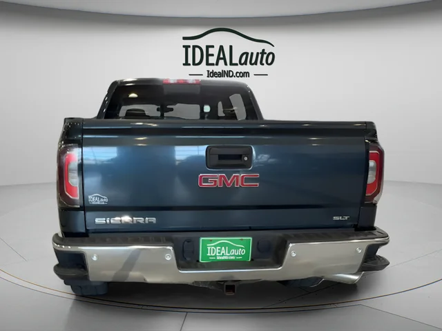 Used 2018 Gray GMC SLT image 4
