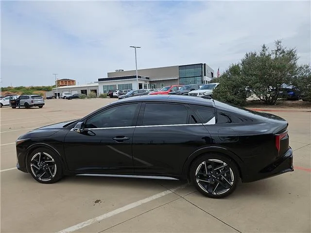 Used 2025 Aurora Black Pearl KIA GT-Line (IVT) image 2