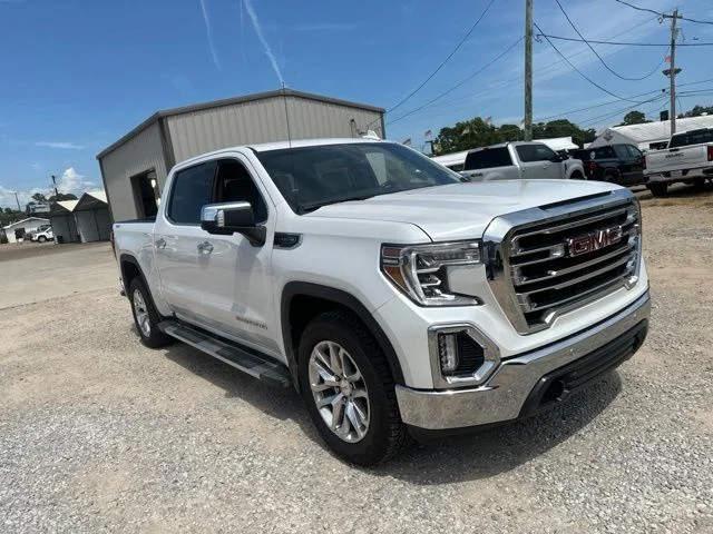 Used 2022 White GMC SLT image 2