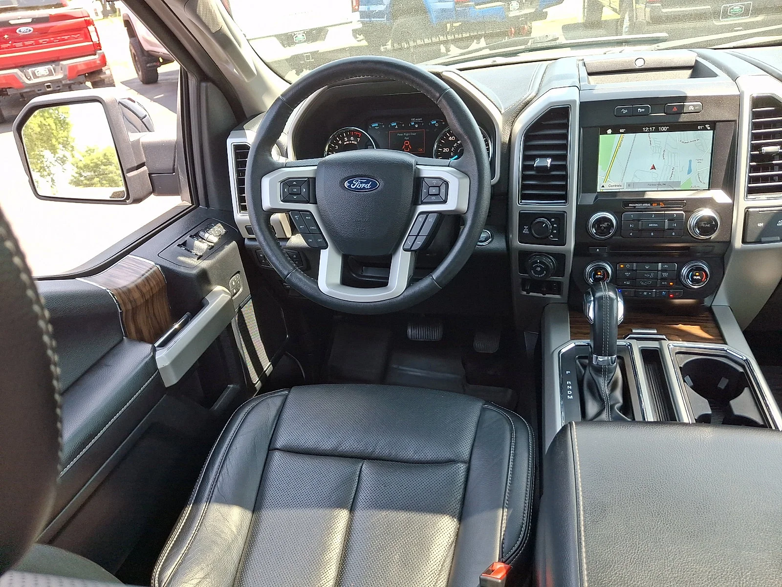 Used 2018 Shadow Black   G1 Ford LARIAT image 14