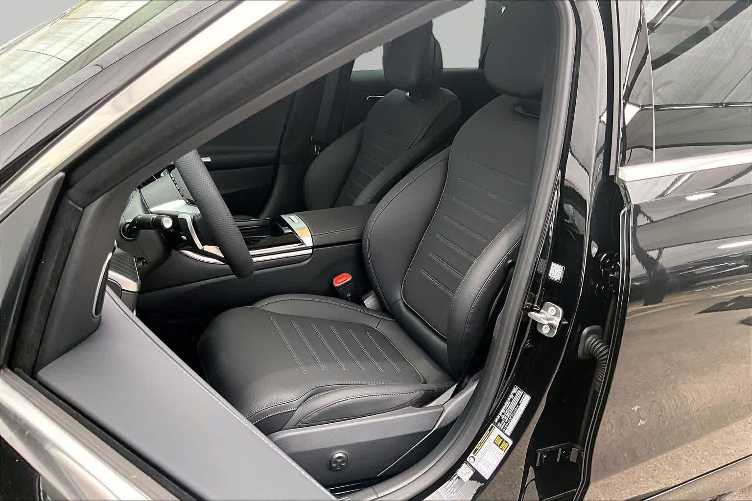 New 2026 Obsidian Black Metallic Mercedes-Benz C 300 image 17