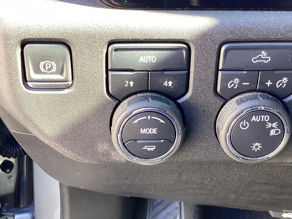 Used 2024 Sterling Gray Metallic Chevrolet LT (2FL) image 38