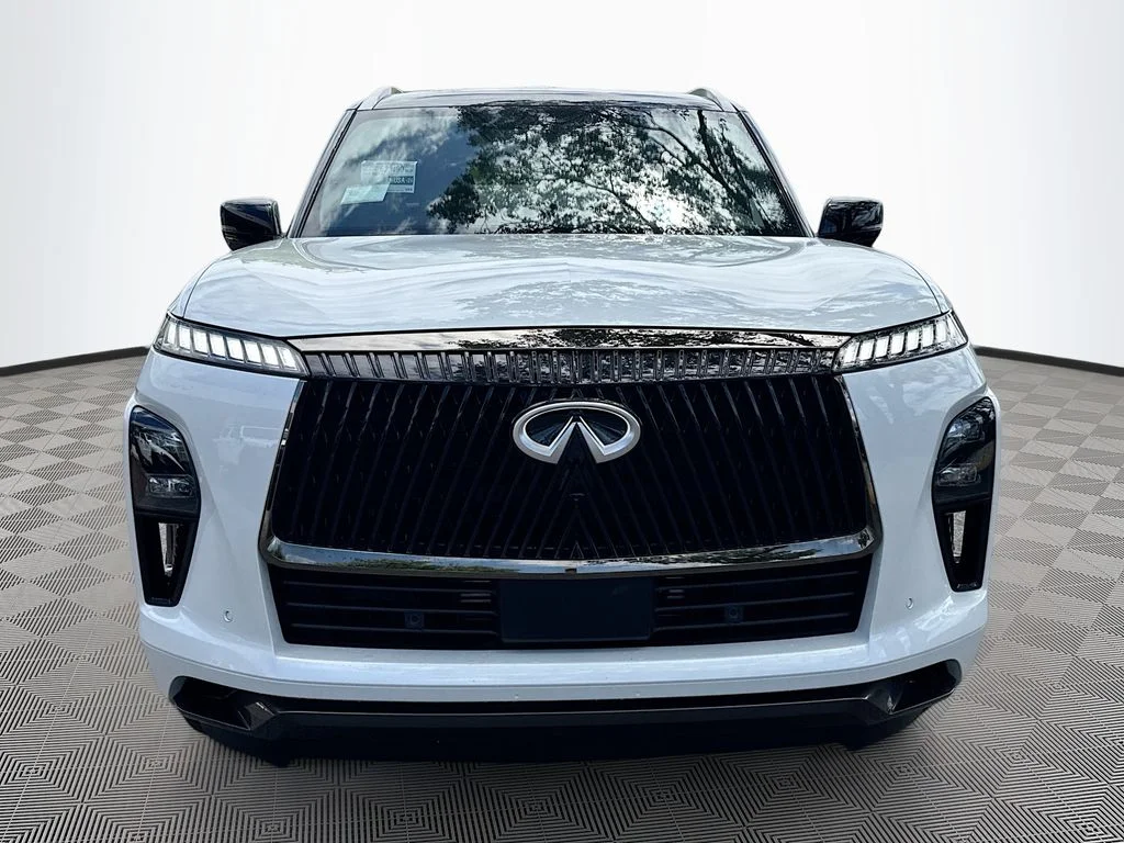 New 2026 2T RADIANT WHIT INFINITI Autograph 4WD image 2