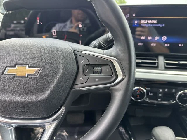 Used 2024 Black Chevrolet LT image 17